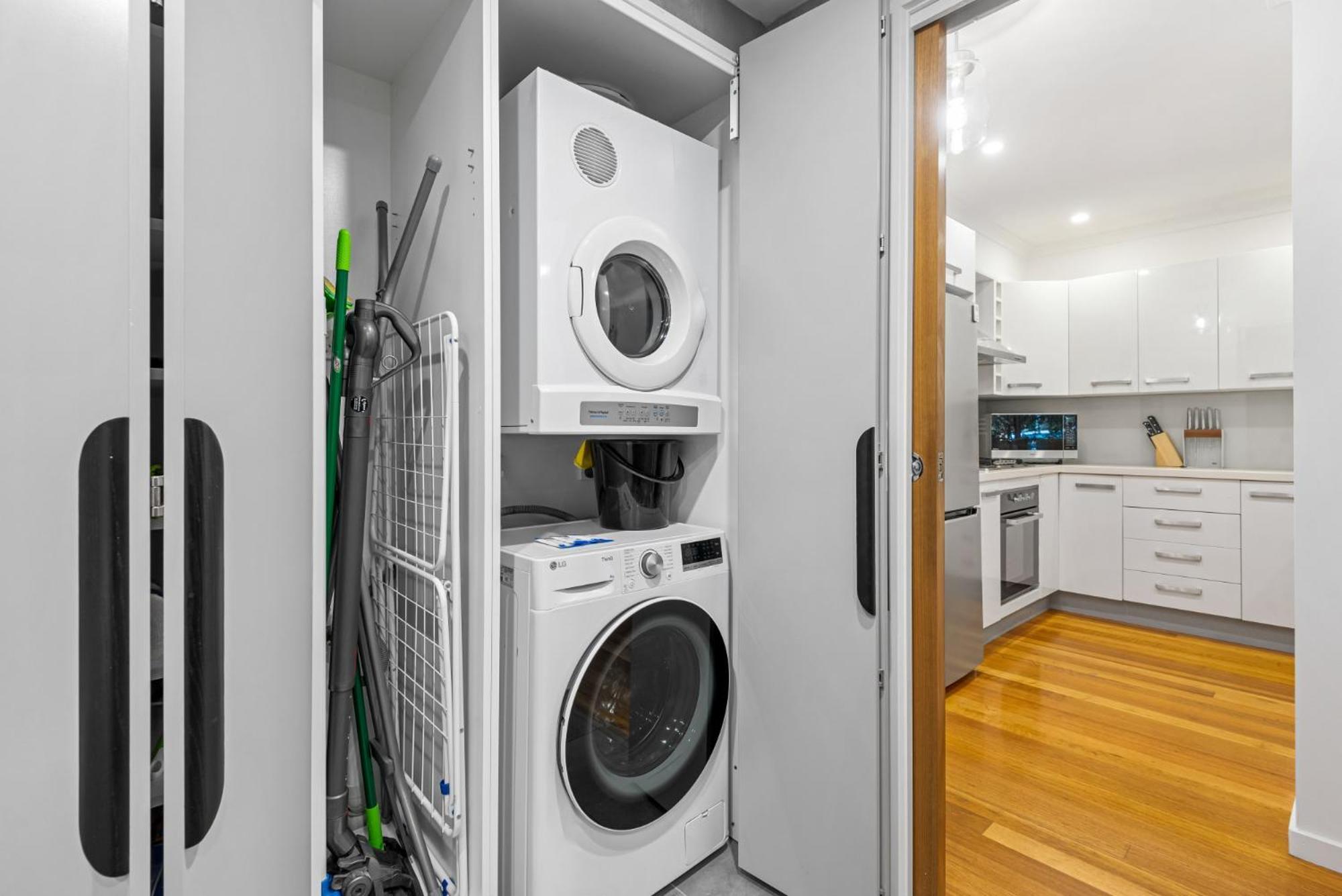 Perfect 2-bed Inner-city With Pool & Bbq Area